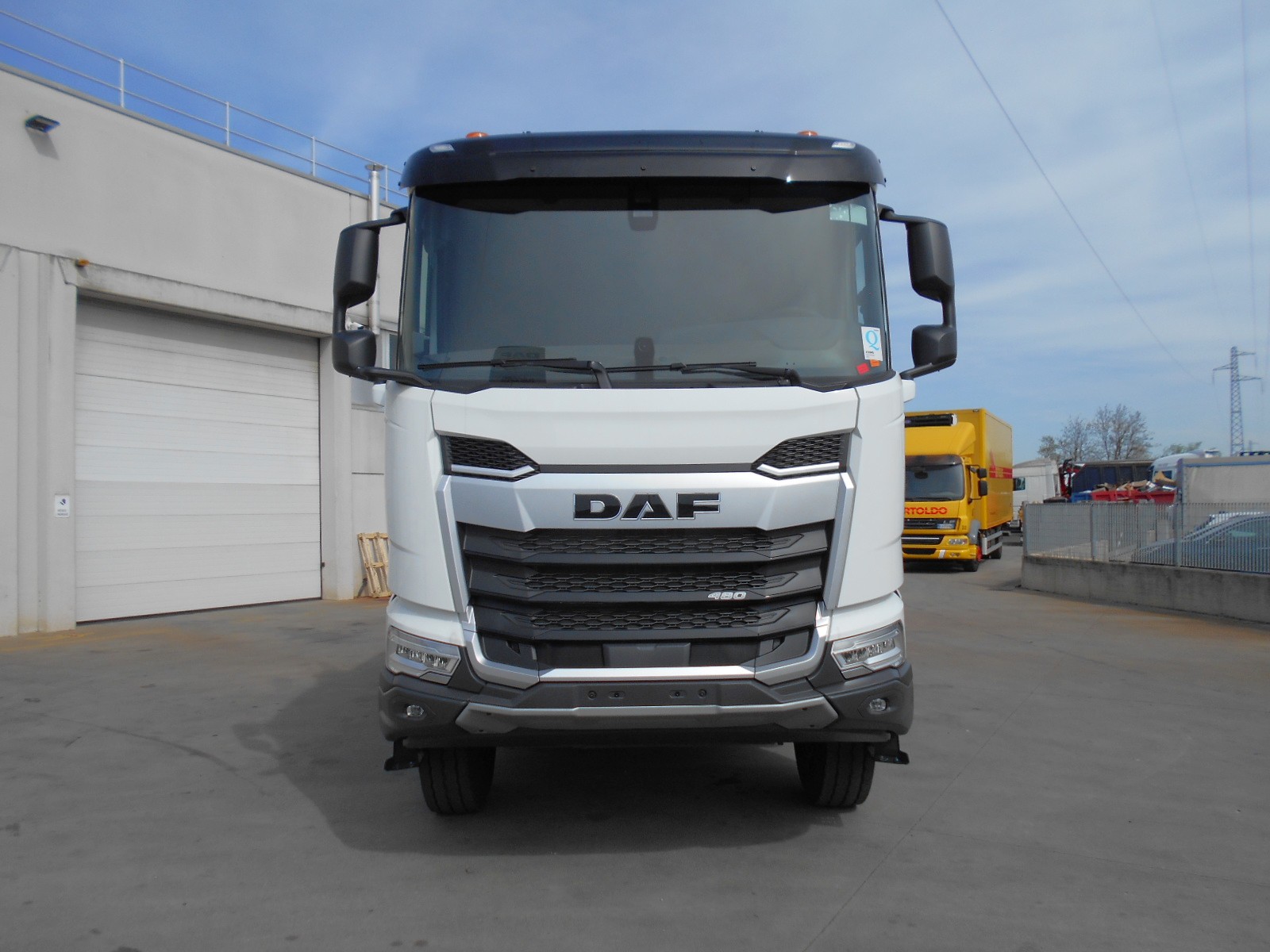 DAF XFC 480 FAD 8X4 M.O. - RIBALTABILE CANTONI - immagine 4