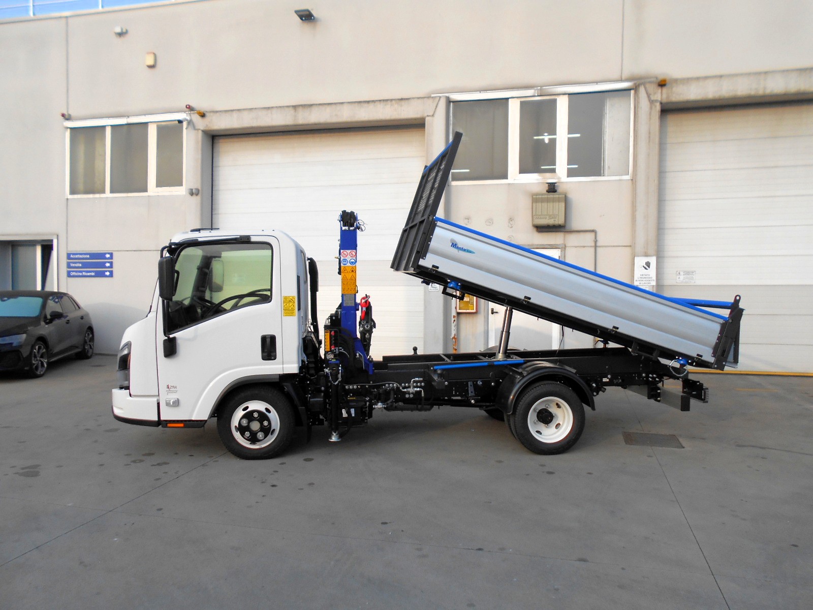 ISUZU M21 GRU E RIBALTABILE