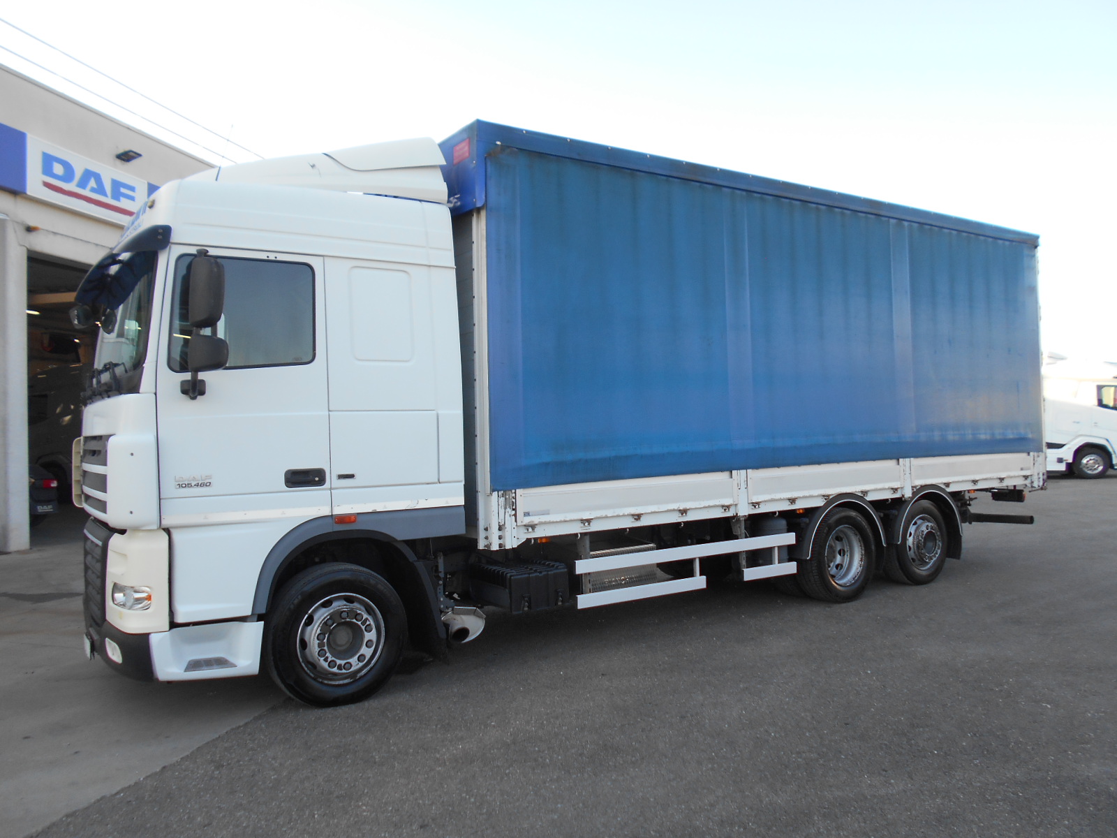 DAF FAN XF 105.460 CENTINATO 6x2