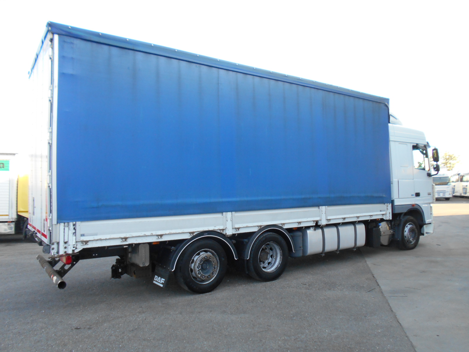 DAF FAN XF 105.460 CENTINATO 6x2 - immagine 5