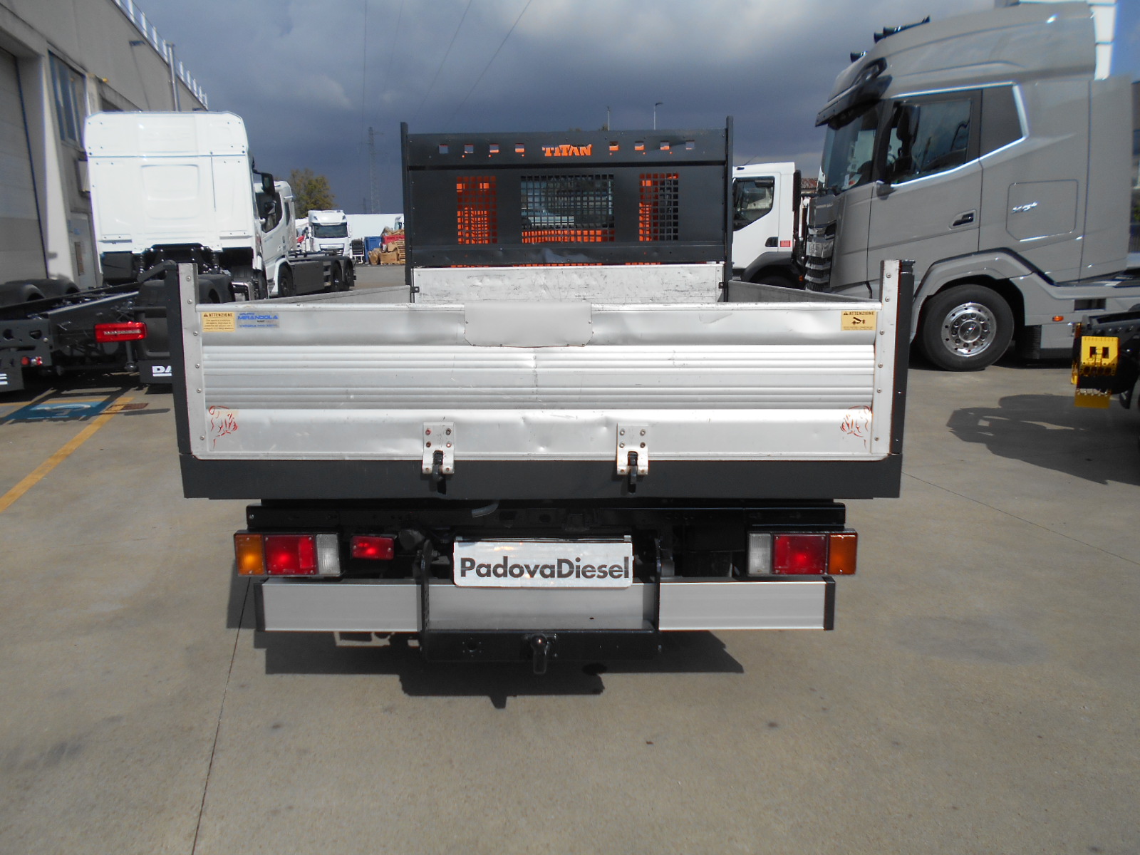 ISUZU M21 RIBALTABILE - immagine 6