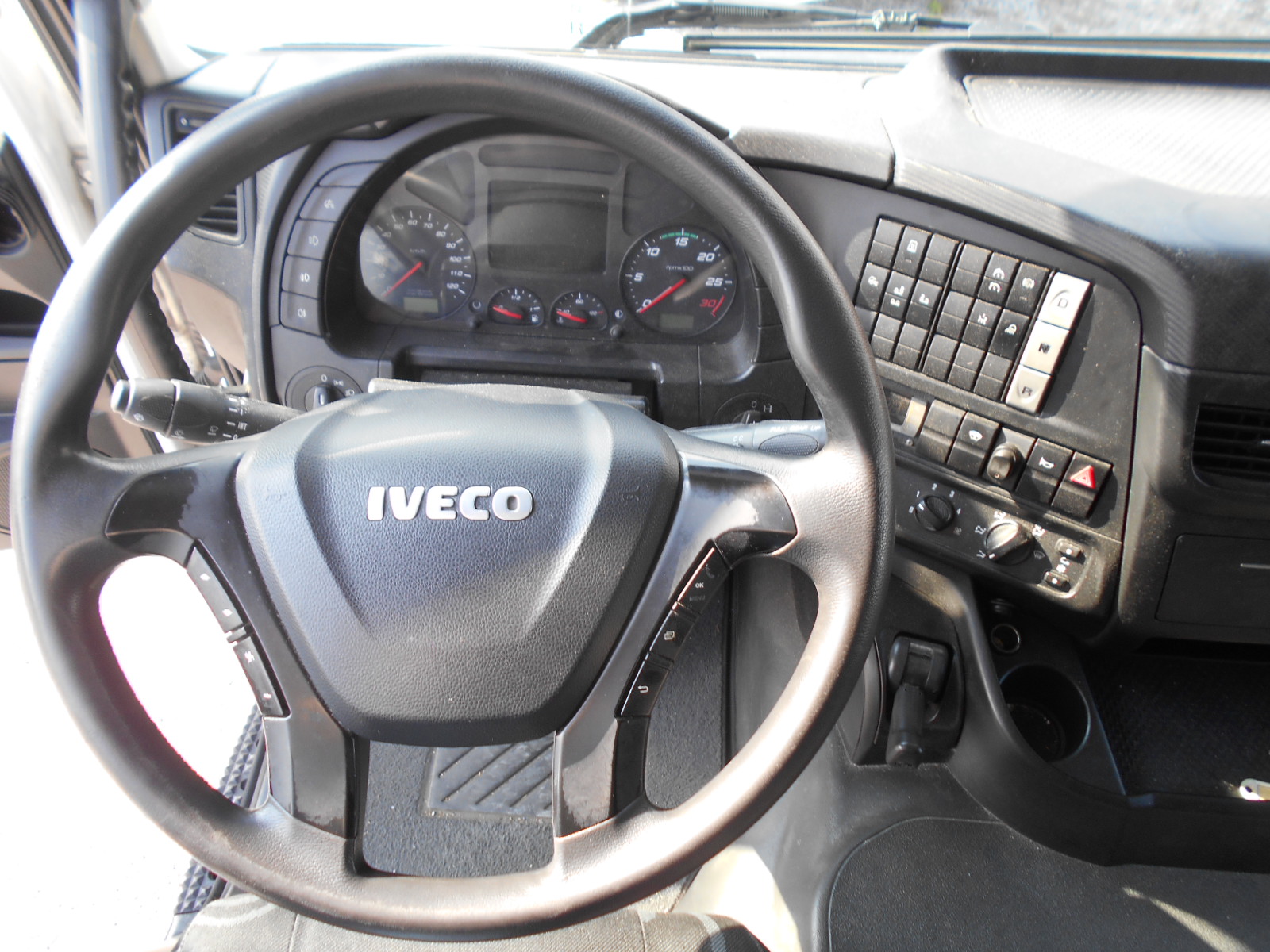 IVECO STRALIS 360 FRIGORIFERO - immagine 22